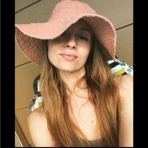 Meet your Posher, Liz